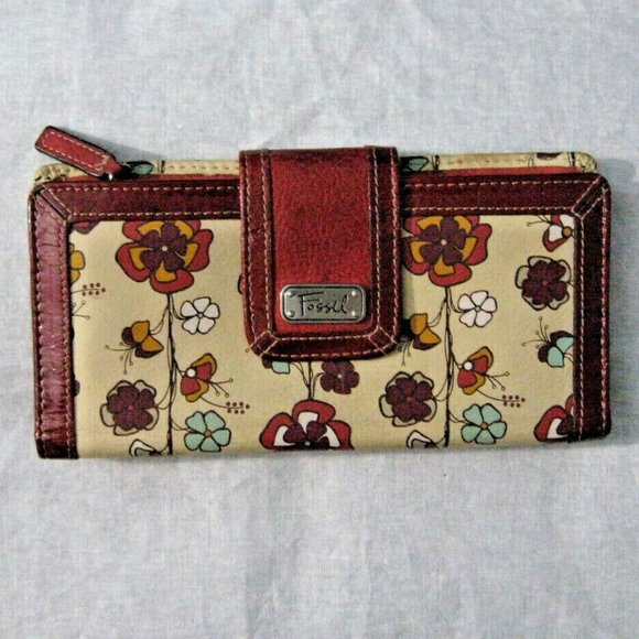 Fossil Handbags - Leather Floral Fossi Wallet